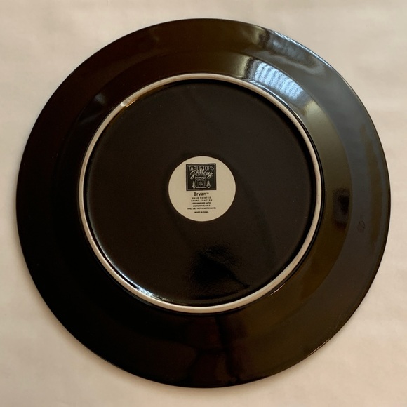 Hand-Painted, Hand-Crafted Tabletops Gallery “Bryan” Plate - Picture 3 of 15